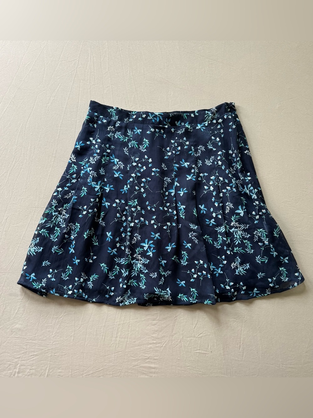 Banana Republic floral chiffon pleated mini skirt